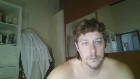 Snapshot of francesco_831115 chatting on October 22, 3:03 pm francesco_831115 online show from October 22, 3:03 pm