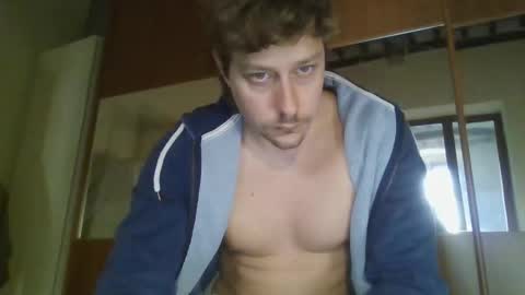 Snapshot of francesco_831115 chatting on October 19, 2:11 pm francesco_831115 online show from October 19, 2:11 pm