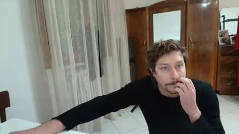 francesco_831115 online show from February 2, 6:48 pm