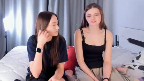 Marybrown eye Katy gray eye online show from February 2, 2:03 pm