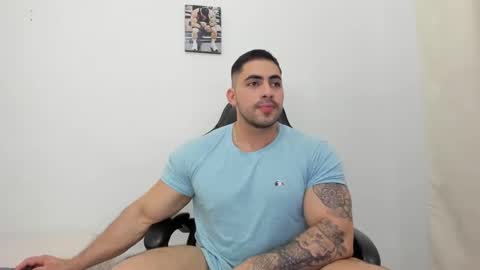 frank_foxx1 online show from February 10, 3:31 am