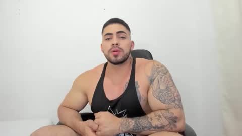 frank_foxx1 online show from March 8, 4:05 am