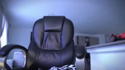 Frank Farrell. Hey remember to give me a thumbs up Ty online show from October 12, 6:54 pm