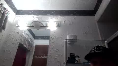 Famous Blue Eyes online show from April 6, 2:42 am