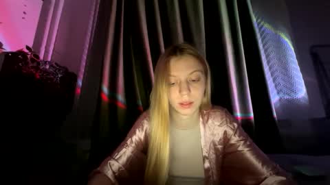 franny_fresh online show from March 2, 7:20 pm
