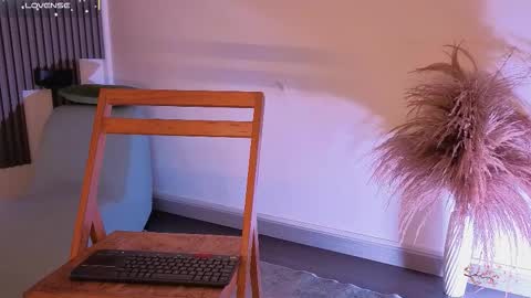 Fransheska online show from February 12, 12:09 pm