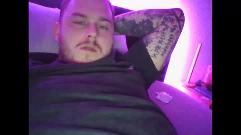 fratersphere568408 online show from March 28, 9:00 am