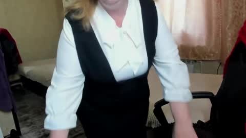 FrauMartha online show from June 4, 12:11 pm