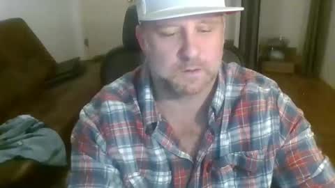 poundyouout1969 online show from February 4, 2:15 am