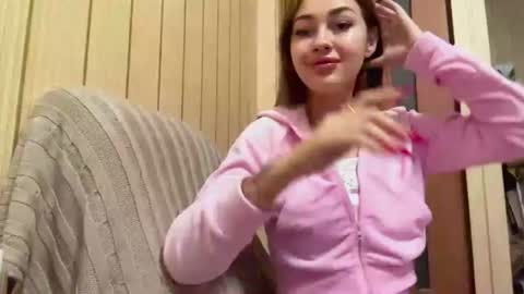 Emma online show from July 28, 2:24 pm