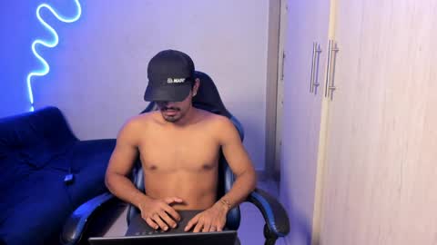 valeria online show from April 11, 6:40 am