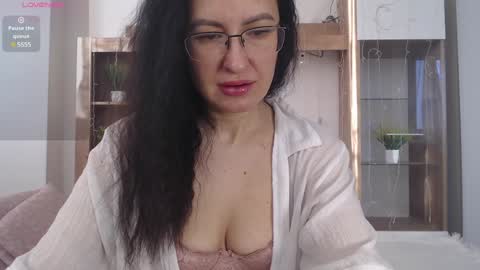 frederica_ online show from February 7, 12:17 pm