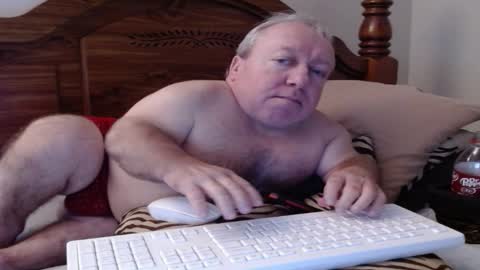 Cute Lil Man online show from November 23, 6:44 am