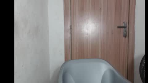 frekkymorelle online show from November 9, 7:34 am