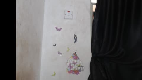 frekkymorelle online show from December 17, 6:31 am