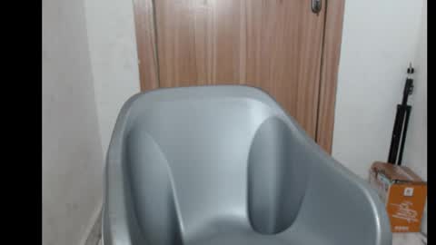 frekkymorelle online show from September 15, 7:32 am