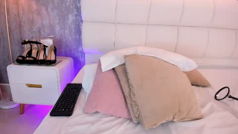 FREYA online show from June 23, 9:32 pm