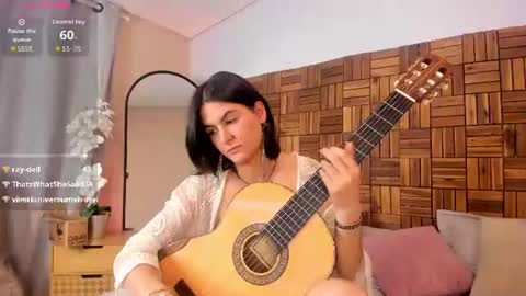 Freya online show from July 28, 6:20 pm