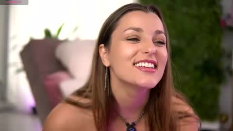 freyaheart online show from June 29, 10:15 am