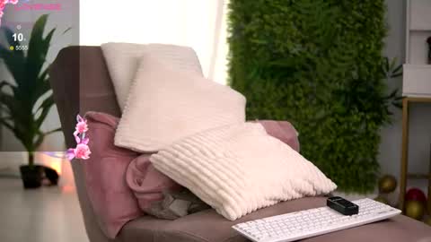 freyaheart online show from June 11, 11:19 am