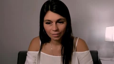 freyanaughty69 online show from June 15, 5:38 pm