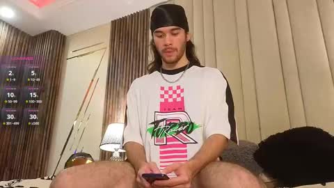 freyrvik online show from October 15, 8:31 pm