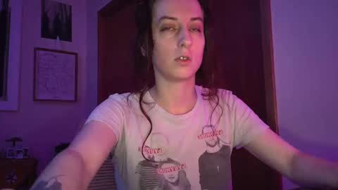 FreyaTheGemini online show from December 27, 1:53 am