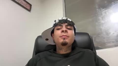 freyva_ online show from December 20, 2:29 am