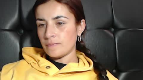 Snapshot of frida__x chatting on February 4, 8:38 pm Frida online show from February 4, 8:38 pm