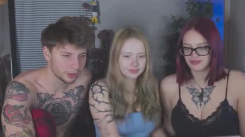 friend_zone_ online show from January 14, 7:44 pm