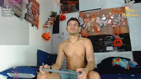 Snapshot of friendsofeverything_ chatting on October 19, 1:49 pm Adam y pitter online show from October 19, 1:49 pm