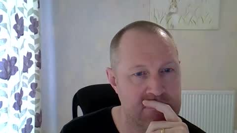 Fuck Buddy UK online show from April 8, 7:33 am