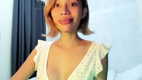 fuckingsexy143 online show from June 13, 3:28 am