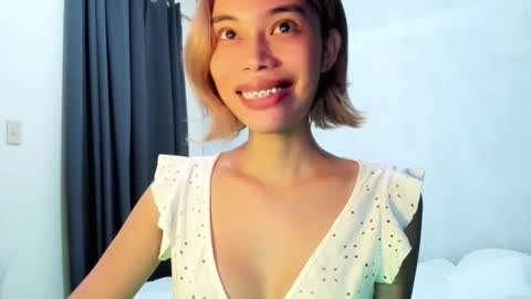 fuckingsexy143 online show from June 11, 2:53 am