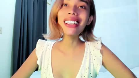 fuckingsexy143 online show from June 8, 2:45 am