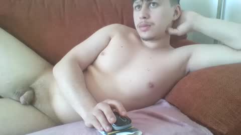 fuckmales21 online show from April 14, 1:47 pm