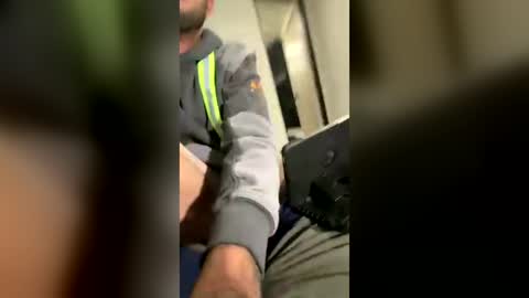 fucktoy190 online show from June 15, 9:40 pm