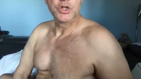 Snapshot of fuertecock chatting on December 6, 6:55 pm Gregorio online show from December 6, 6:55 pm