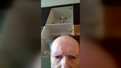 fufuforfunn online show from August 1, 8:27 am
