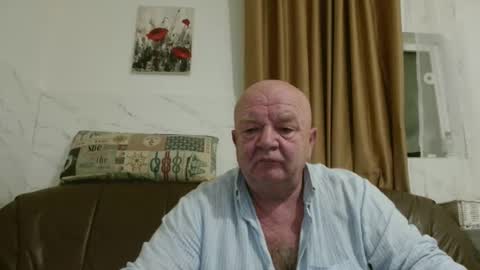 fullballs6 online show from January 6, 4:16 am