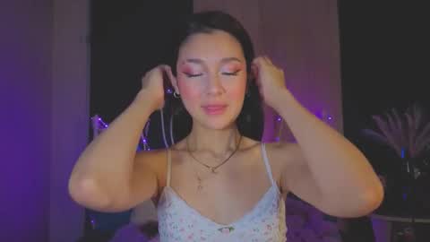 Tiffany online show from December 3, 11:38 pm