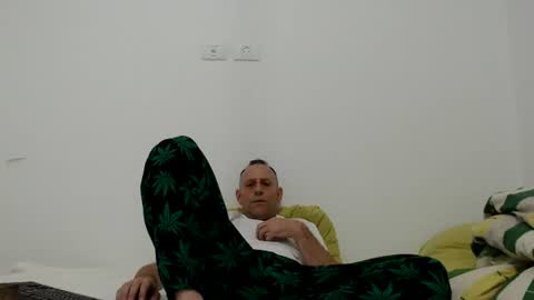 g103031910303 online show from June 21, 11:44 pm