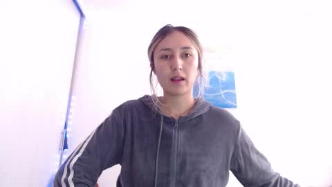 Gabriela online show from November 18, 5:05 pm