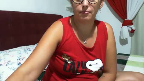 gaby  layla online show from April 9, 12:47 am