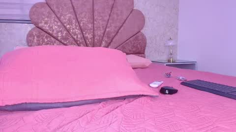 gabriela online show from March 28, 7:48 pm