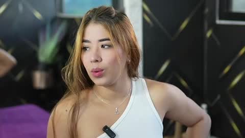 Gabriela salgado online show from June 1, 10:49 am