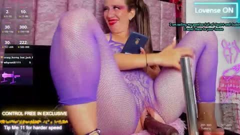 Snapshot of gabrielle_sexy94 chatting on October 12, 2:15 am gabrielle_sexy94 online show from October 12, 2:15 am