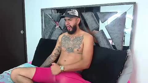 gabrielwoodrm22 online show from July 28, 12:34 pm