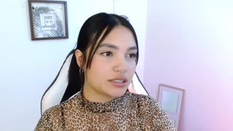 Snapshot of gaby_saikozz chatting on September 11, 8:54 pm My name is Gabriela.. nice to meet you thumbs up please its very important to me online show from September 11, 8:54 pm