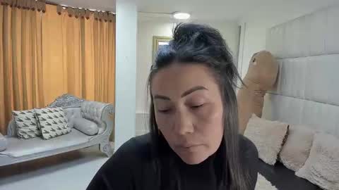 gabriela online show from December 19, 4:13 pm